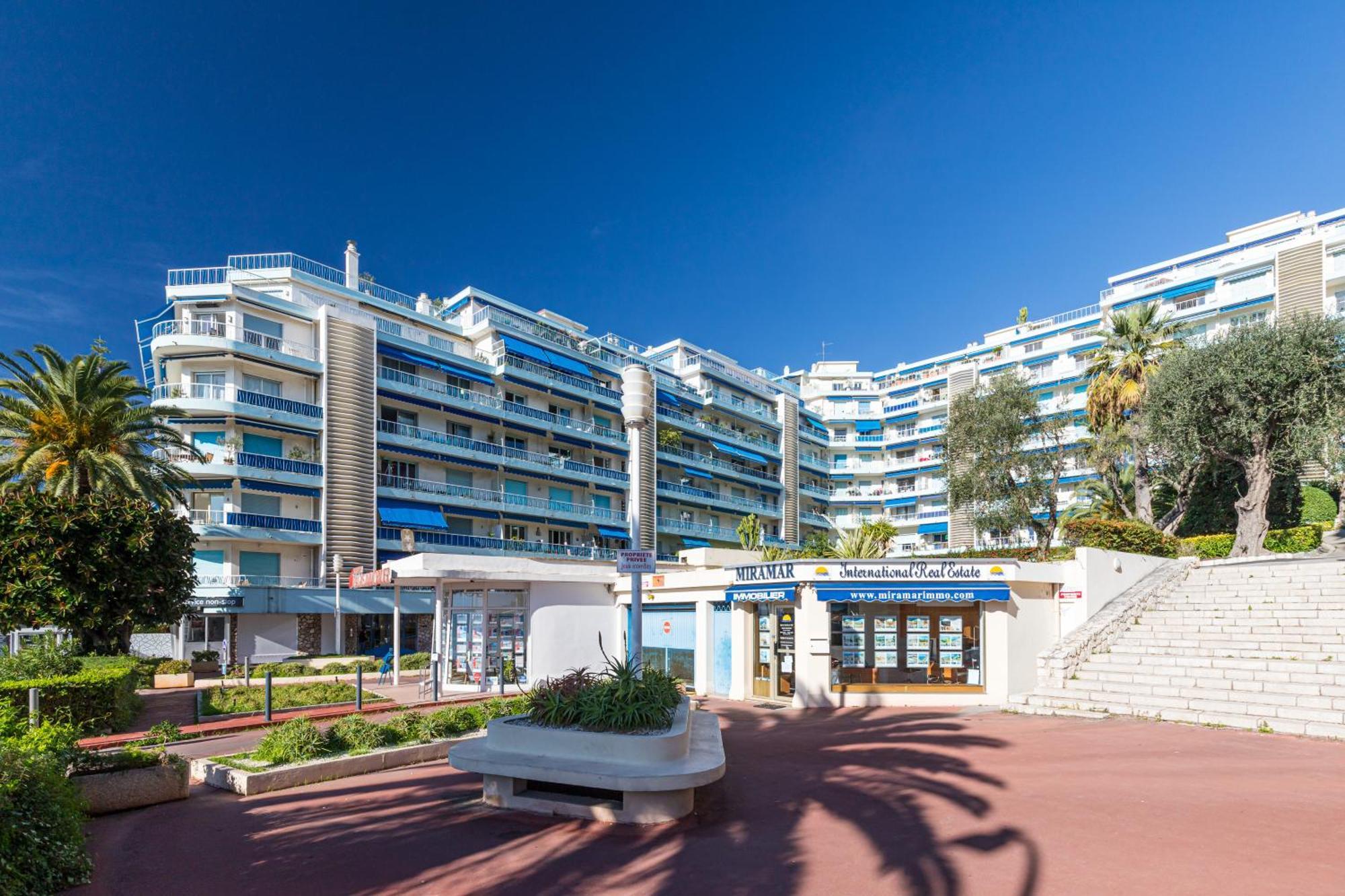 Franck Pilatte - Parking, Wifi, Ac, 3pers Appartement *